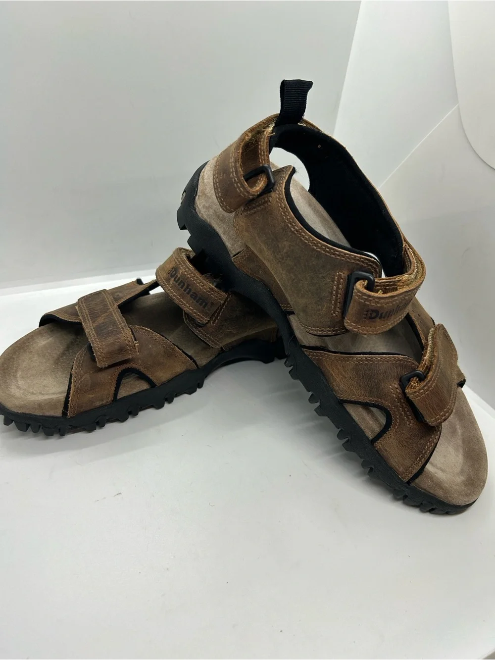 Men’s Dunham Tan/Brown Adjustable Leather Strap Sandals  Size 9 US
